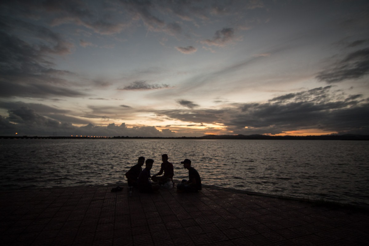 戈公海滨夕阳