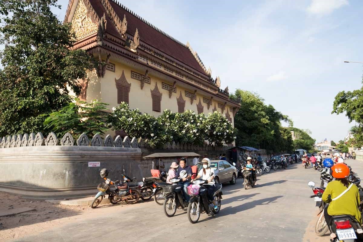 沃波寺 (Wat Bo Pagoda) 沃波寺 (Wat Bo Pagoda)