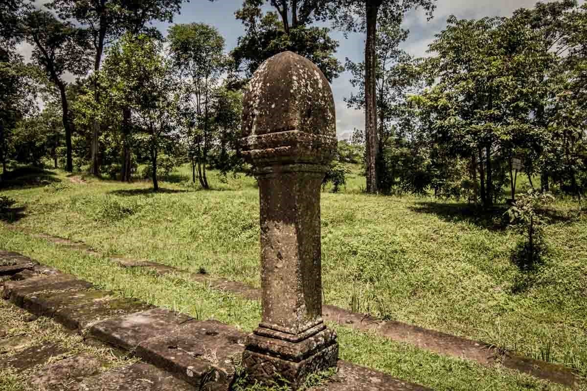 林迦 (Lingam) - 男性的生殖器 林迦 (Lingam) - 男性的生殖器