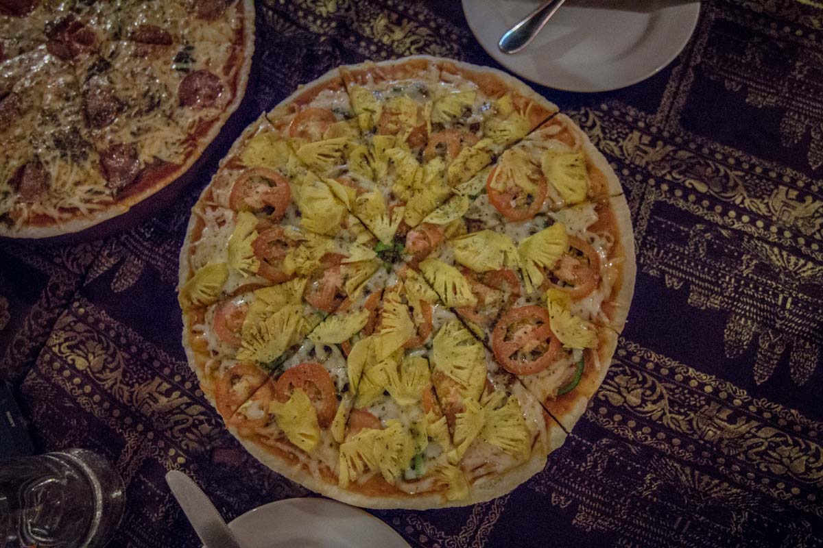 開心比薩 (Happy Pizza) 開心比薩 (Happy Pizza)