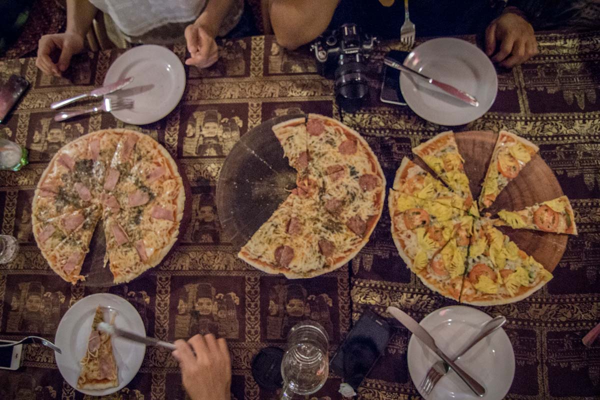 開心比薩 (Happy Pizza) 開心比薩 (Happy Pizza)