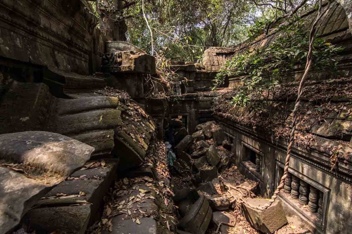 崩密列 (BENG MEALEA) 崩密列 (BENG MEALEA)