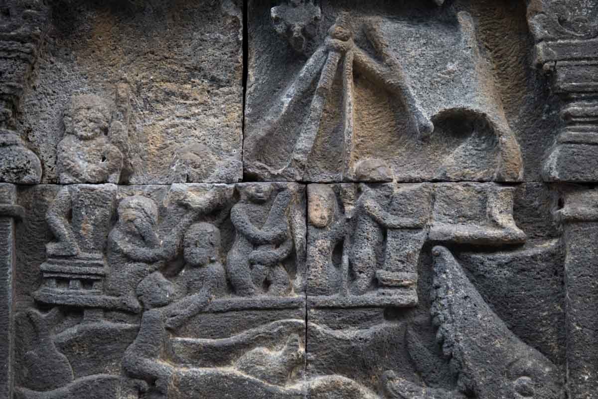 婆羅浮屠牆面上，有許多的關於航海的浮雕