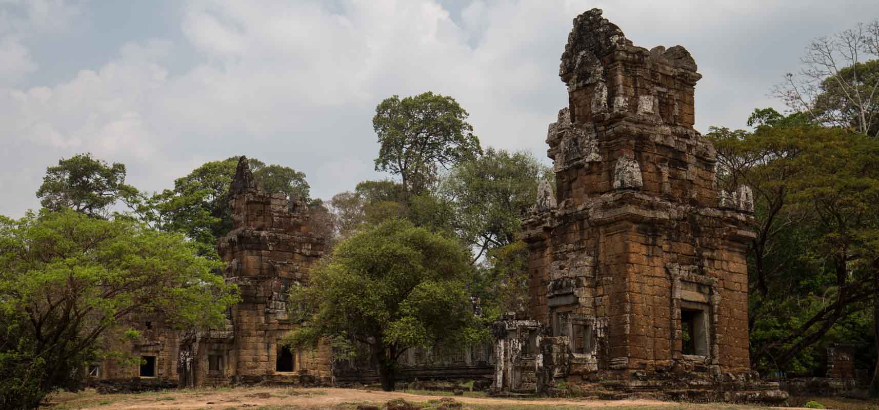 十二生肖塔 (PRASAT SUOR PARAT)