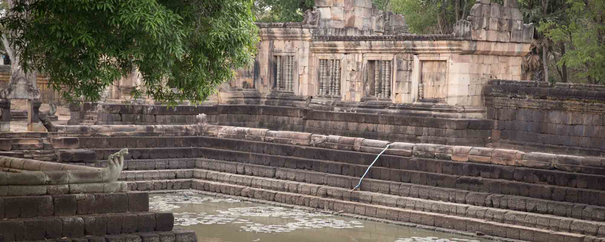 孟潭寺 (Muang Tam)