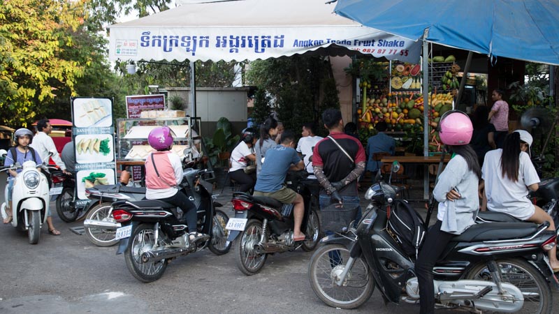 Angkor Fruit Shake 当地小吃店