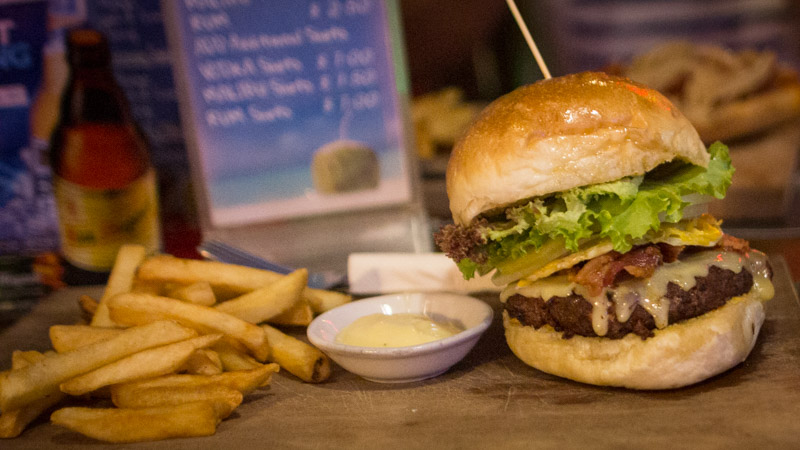jungle burger (叢林漢堡暹粒店)
